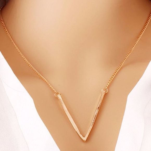 Boho V Pendant necklace - Picture 1 of 1